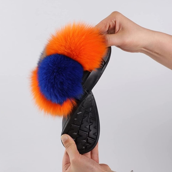 Woman's slippers - Picture 4 of 8